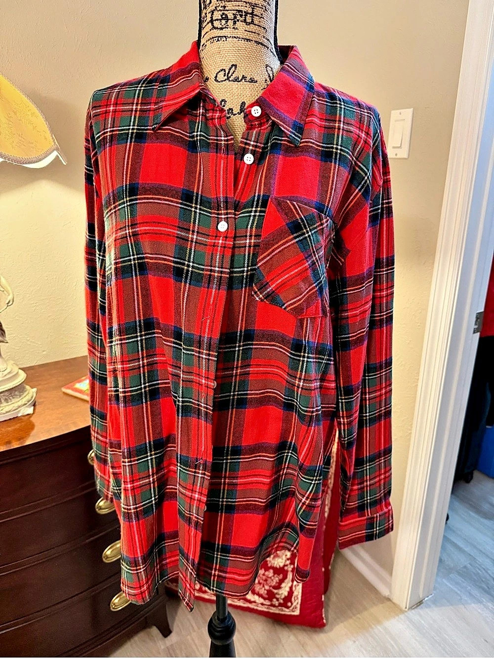 Bling A Gogo Plaid Button Down in Red & Black XL Like New